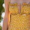 amarelo