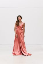 Vestido Leslie Coral - Image 3