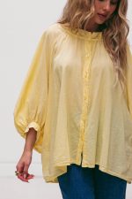 amarelo