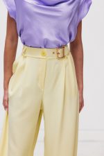 amarelo