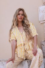 amarelo