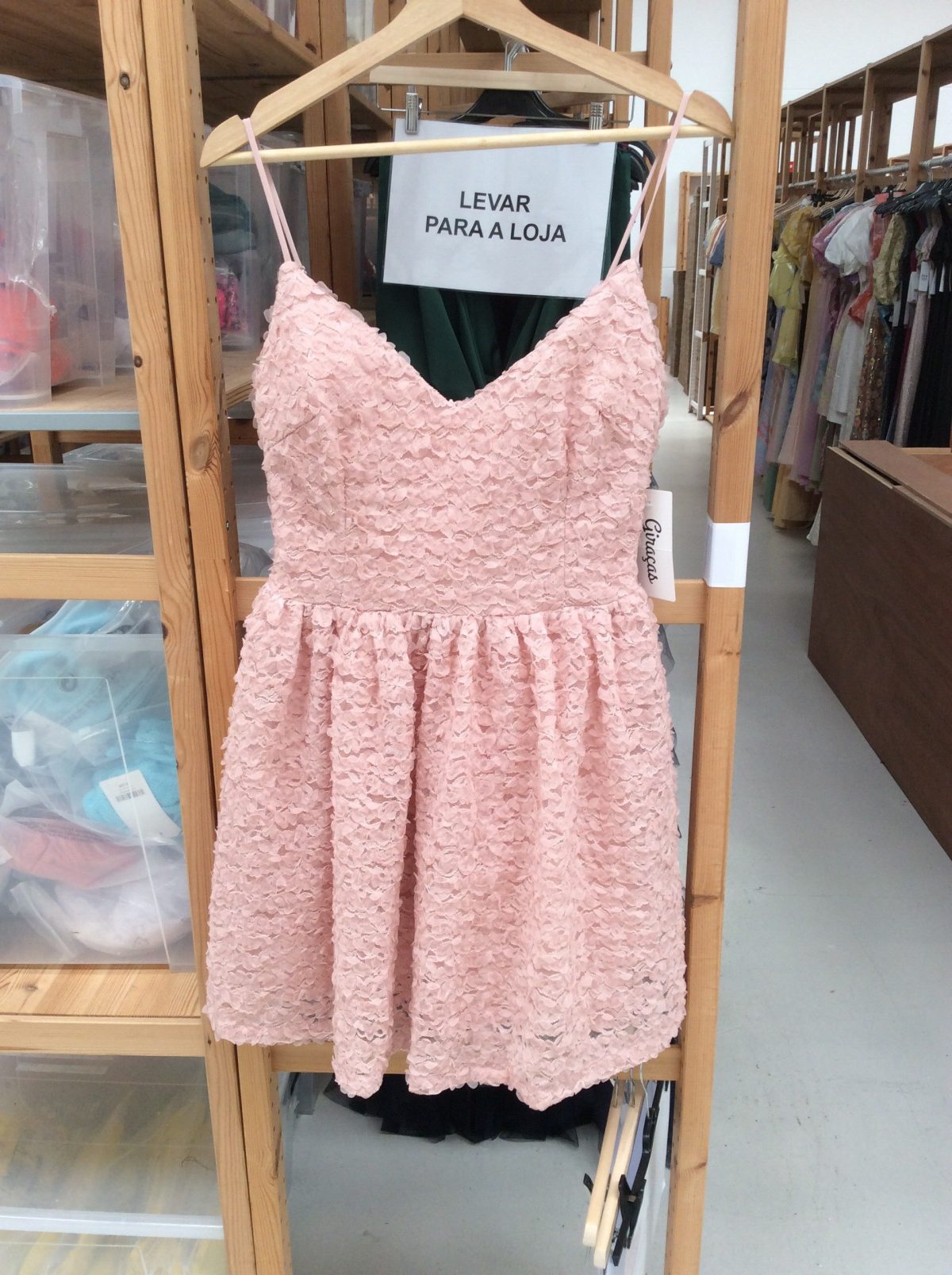 Vestido Thaís Rosa - Image 1