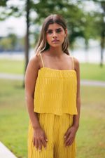amarelo