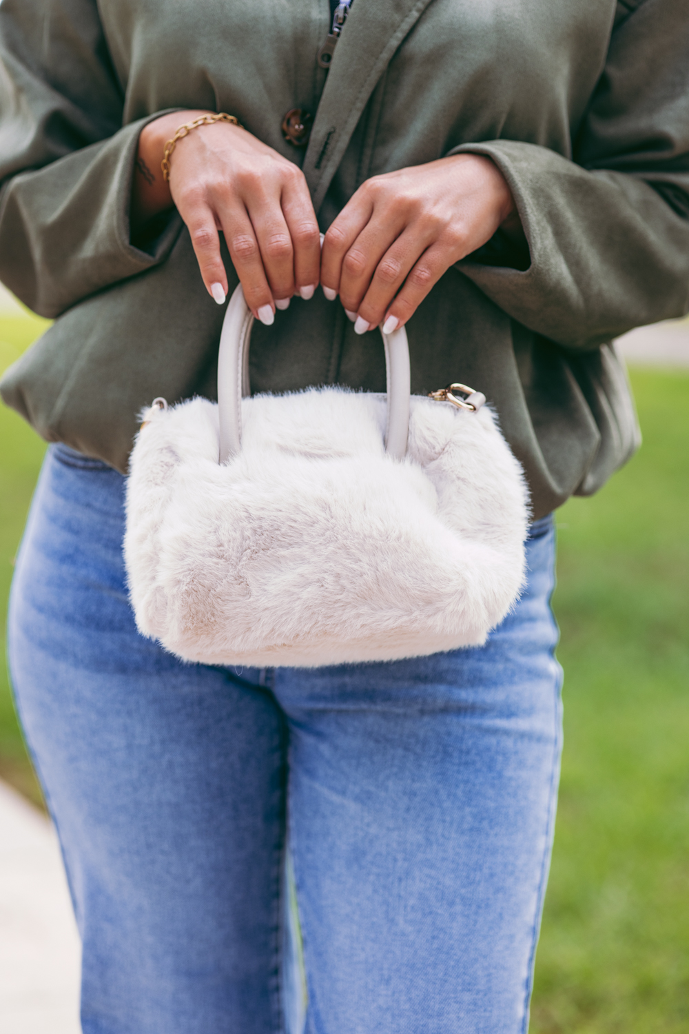 190925110552 Mala Bella - Image 1