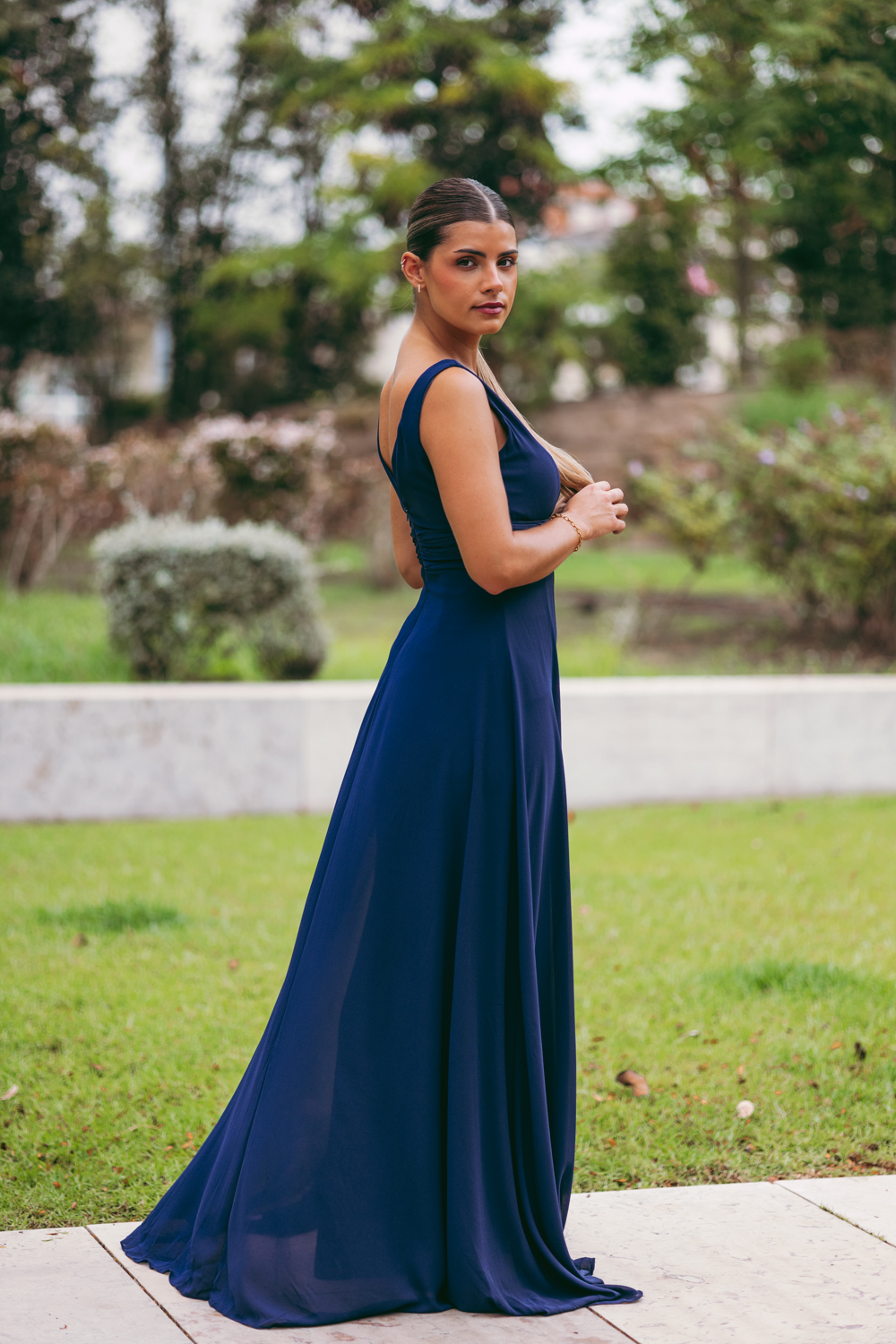 190925120843 Macacão Portia Azul Escuro Plus - Image 2